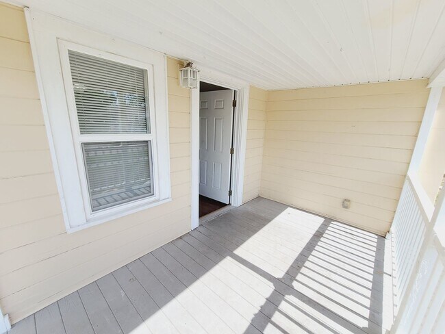 Photo - Three Bedrooms One Bathroom with Shaded Porch