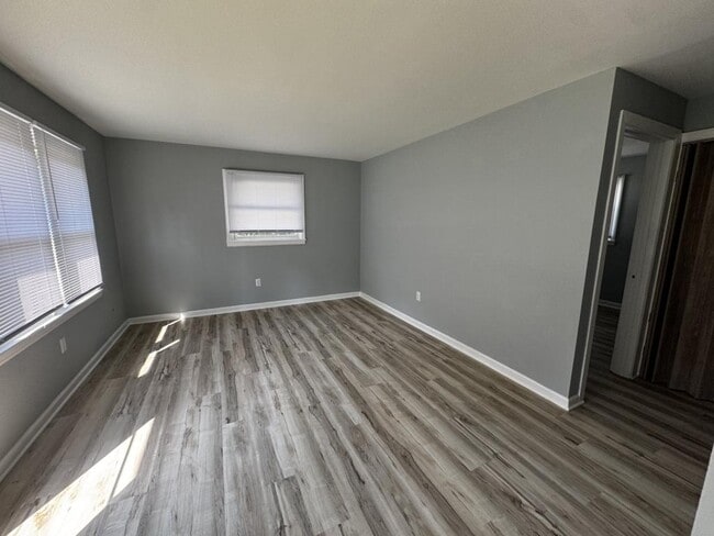 2085 Cosmos Dr