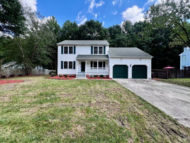 Building Photo - Gorgeous 4 Bedroom 2.5 Bath home in the he...