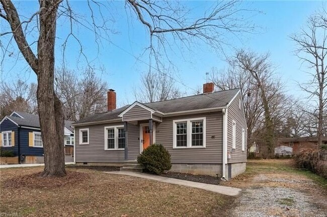 Building Photo - 3608 S 39th Ave