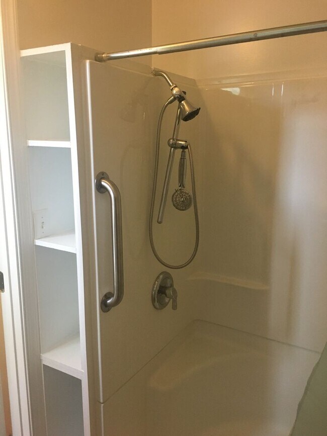 Photo - 1st Floor Efficiency Yotk City