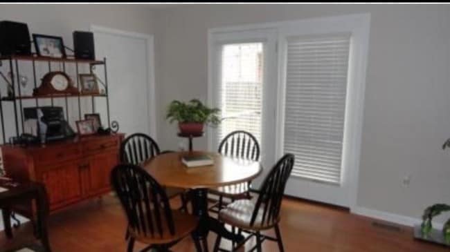 Photo - 538 Pride Avenue