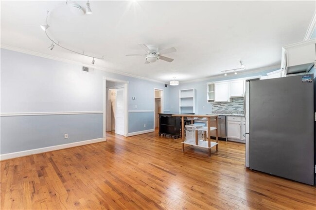 Photo - 870 Glendale Terrace NE Unit 7