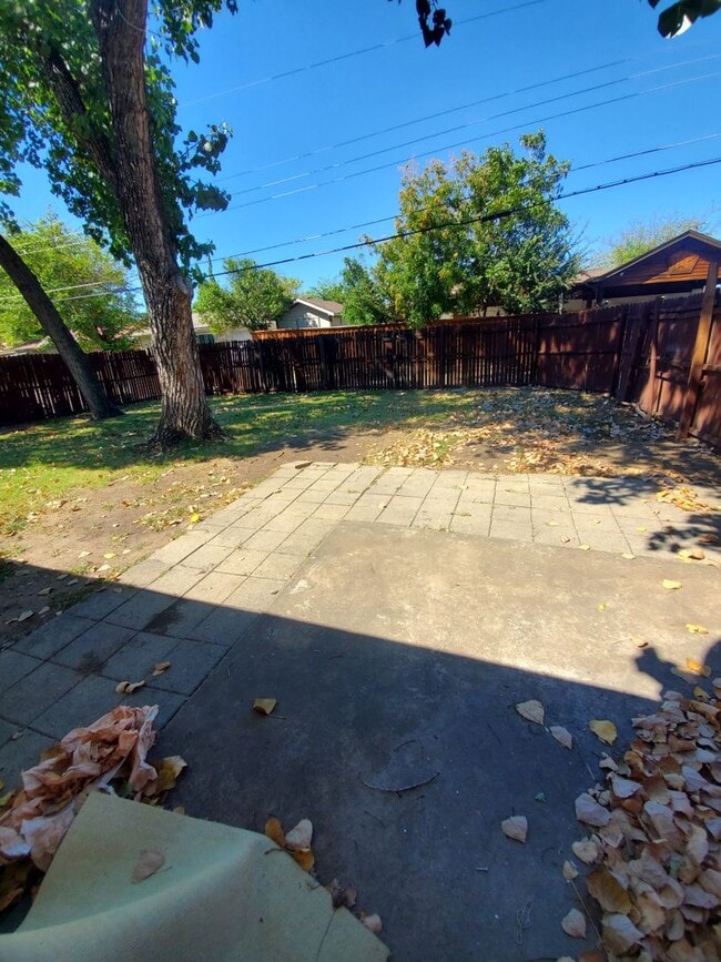 Photo - 3025 Lambert Dr