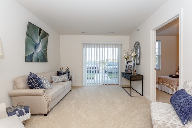 2BR, 1BA