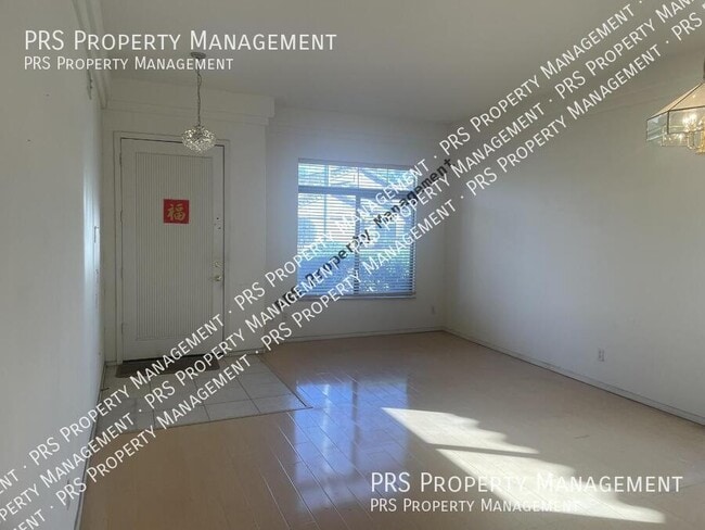 Photo - 2165 W Olive Way