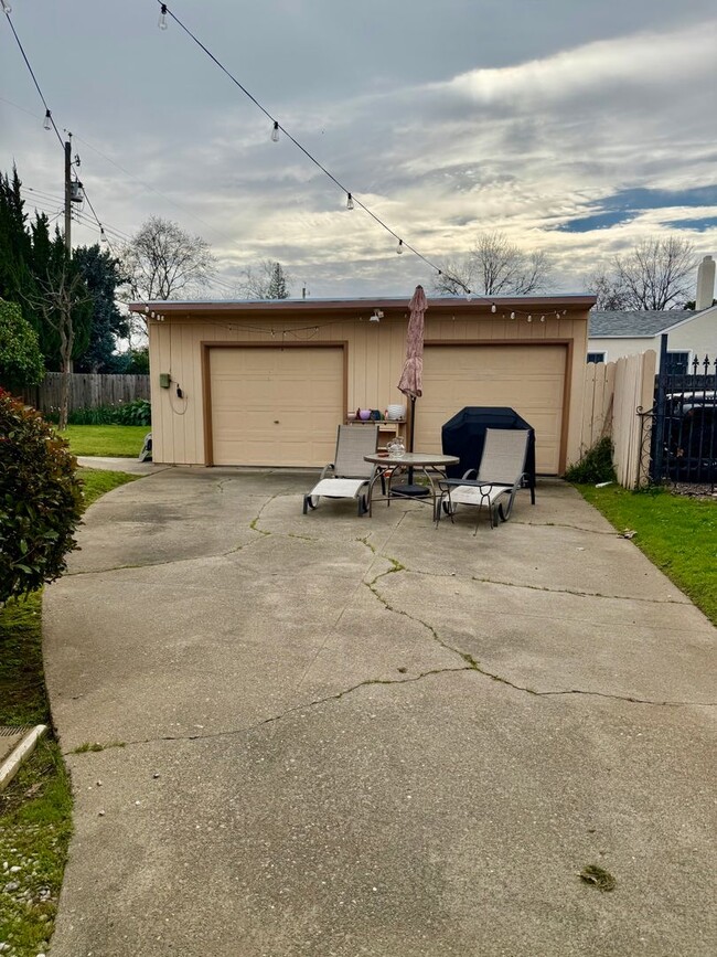 Photo - JSTREET5712-5716 Unidad 5716