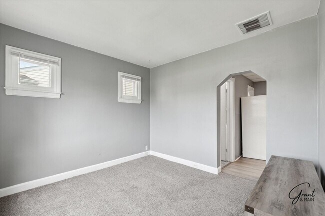 Photo - Two Bedroom Home in St Clair Shores - $1,200