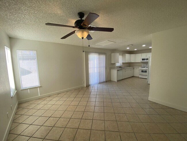 Photo - 4-BEDROOM HOUSE. REMODELED KITCHEN-NO HOA!