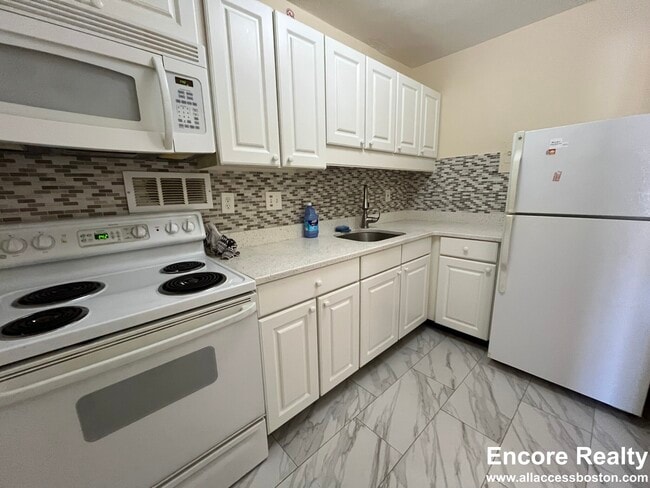 101 Monmouth St Unit 310