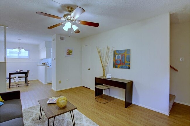 816 W N Loop Blvd Unit 111