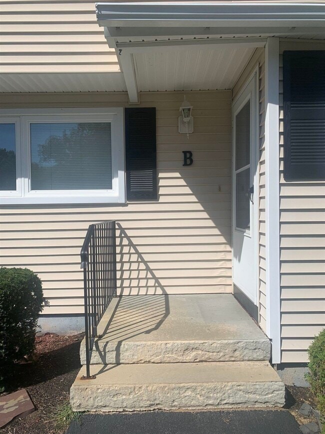 Photo - 4 Cedarbrook Village