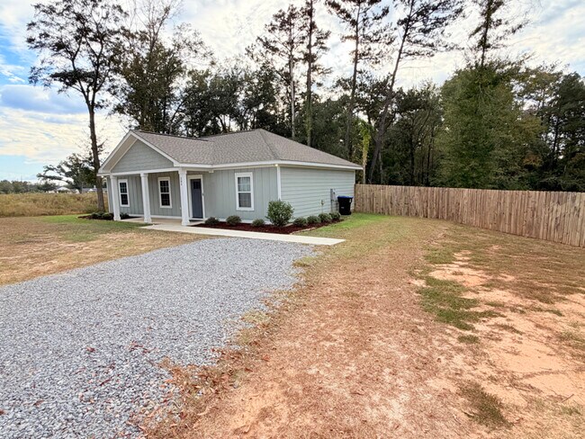 Photo - 202 Ridge Ln