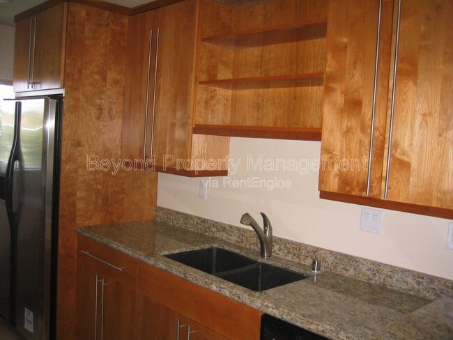 Photo - 1049 Felspar St Unit 32