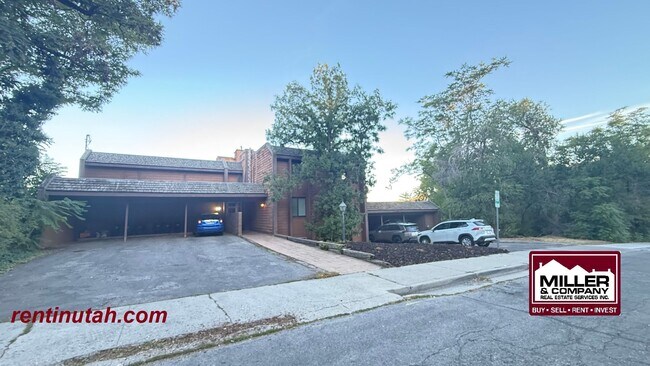 250 S Elizabeth St