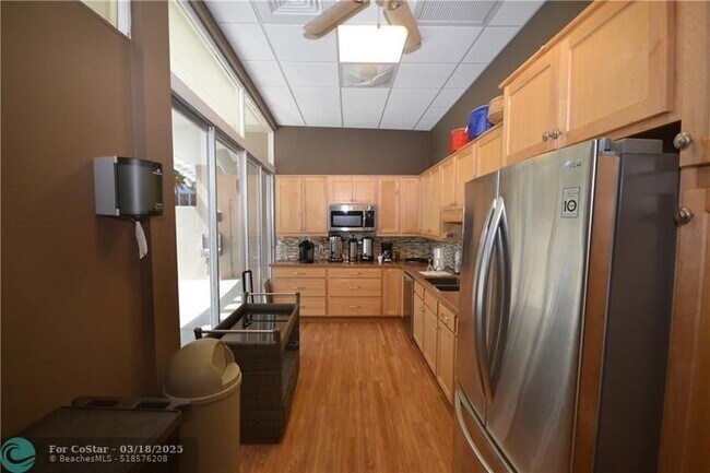 Photo - 1523 E Hillsboro Blvd Condo Unit 335