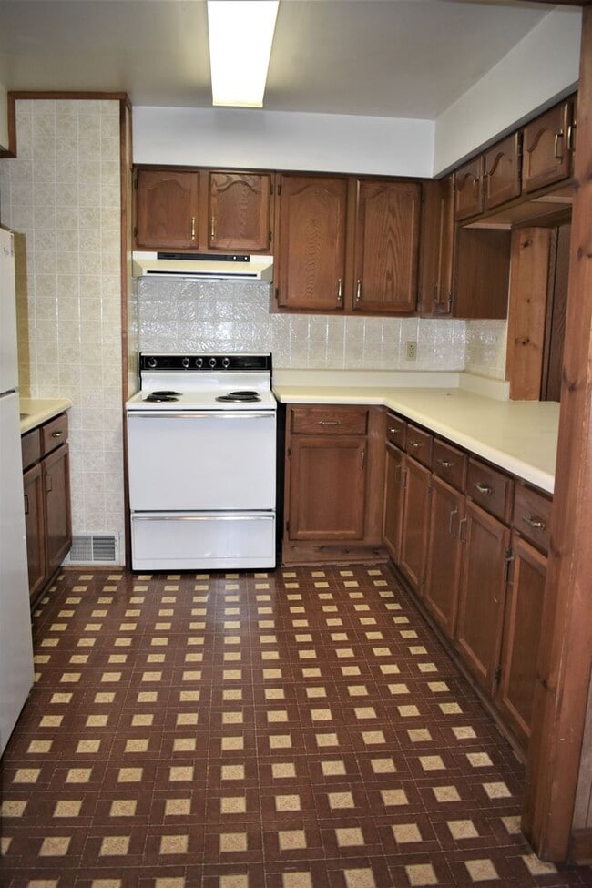 Photo - 1019 Sch Unit 1019-2 ADV