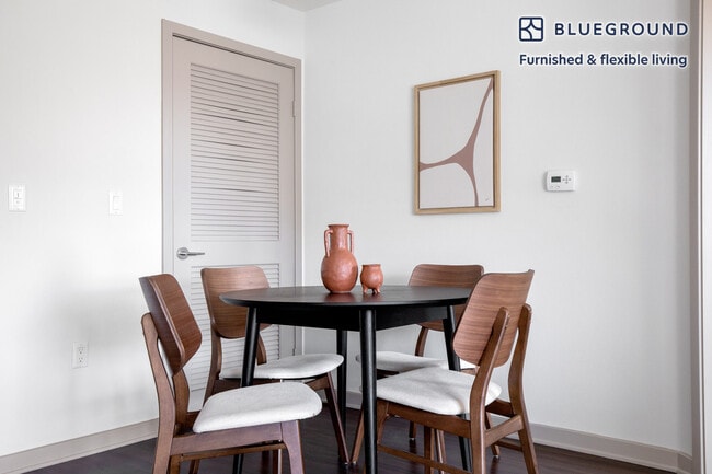 Photo - 11130 Otsego St Unidad FL2-ID880