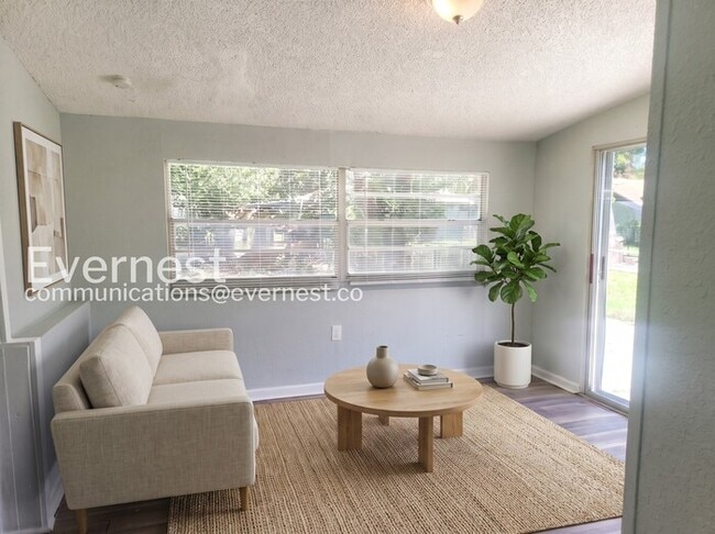 Photo - 2175 W 16th St