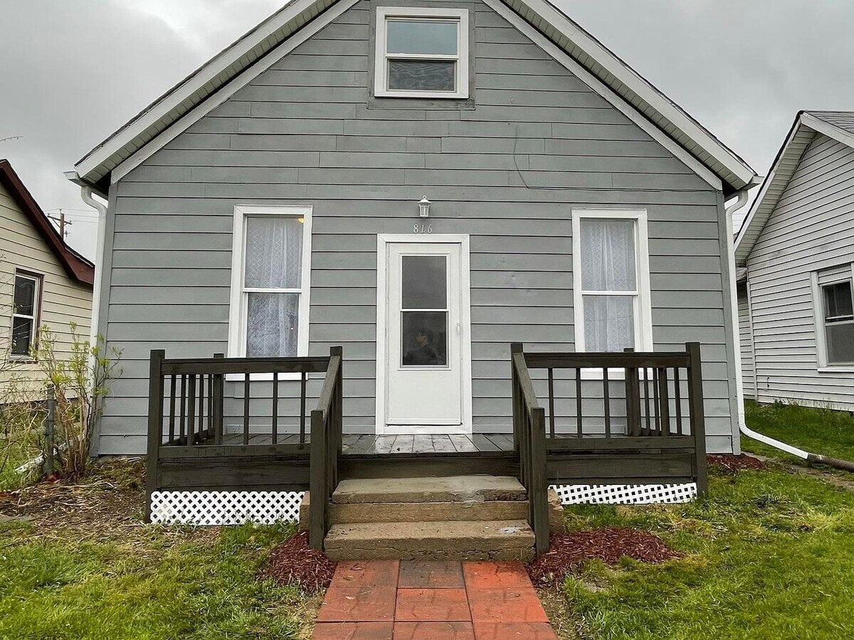 816 Ave A Rental House Rental in Council Bluffs, IA