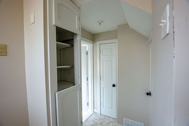 Photo - Super Cool and Unique 4 Bedroom / 1 Bath Home in Bellevue near Offut!