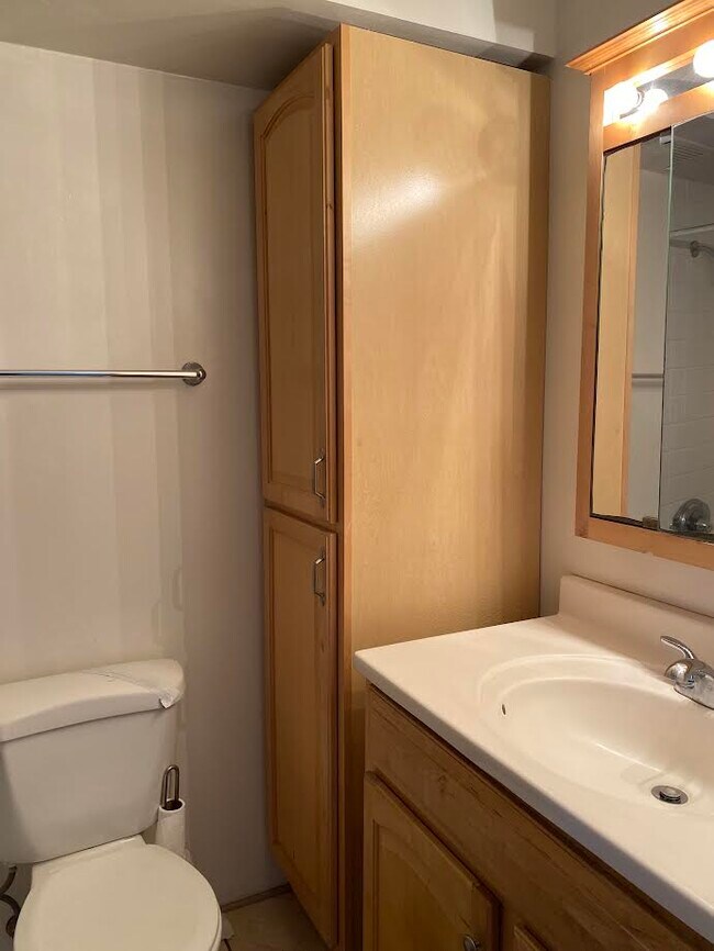 Photo - 2421 Ala Wai Blvd Unidad 901