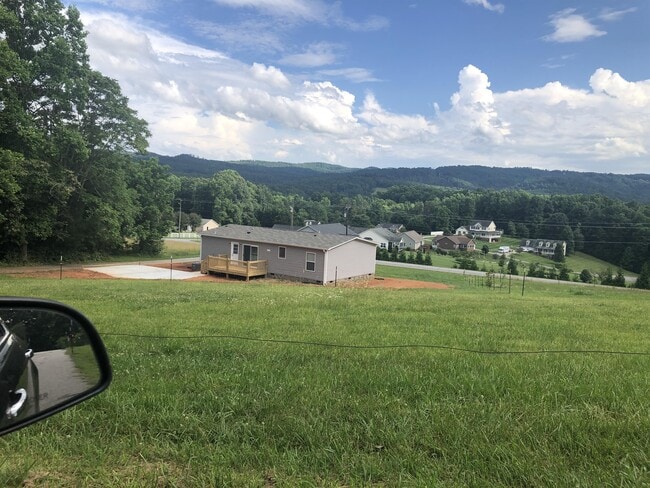 1671 Edgewood Rd