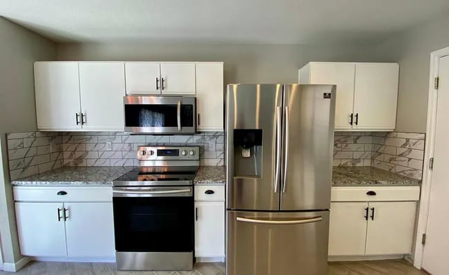 Photo - 482 E 77th Ave