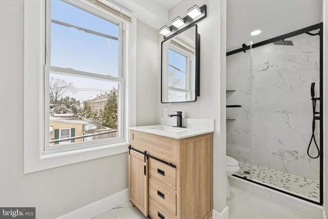 Photo - 417 W Elm St Unit 2