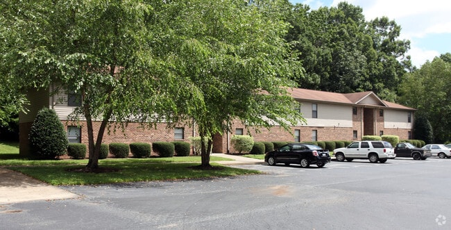 Oakmont Apartments - Oakmont Apartments