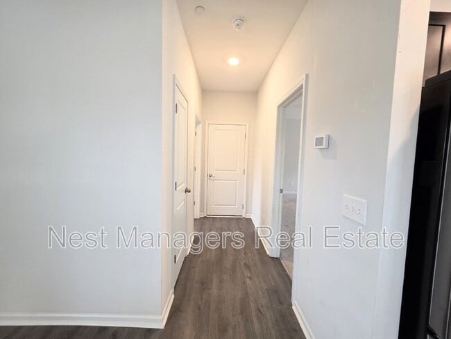 Photo - 245 Southern Pl