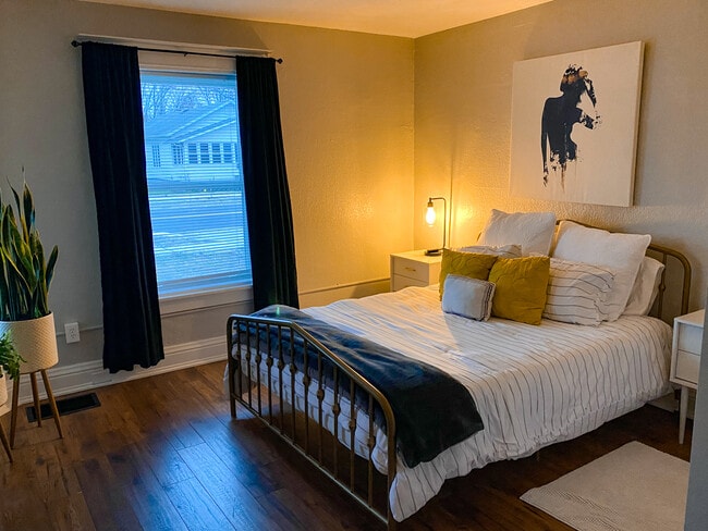 Photo - 1142 Fulton Ave