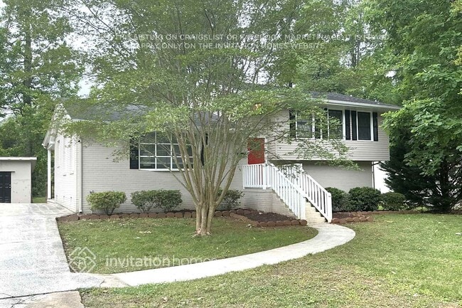 Building Photo - 3938 Somerdale Ln