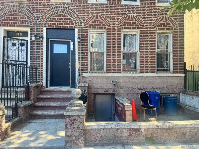 Photo - 317 E 96th St Unit 2F