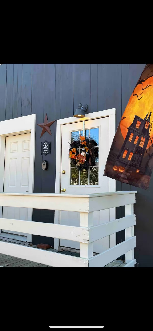 Photo - 15 S Main St