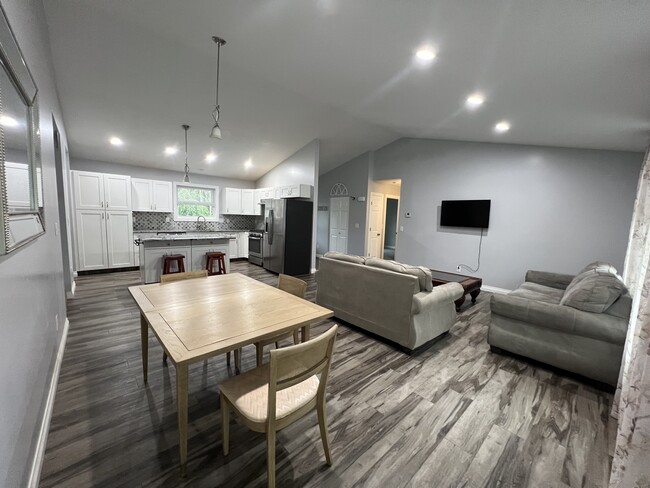 Photo - 6126 Jeffrey Pl