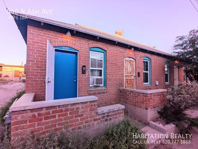 Building Photo - 540 N Ash Ave