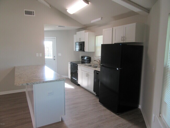 Photo - 1302 Grace Ave Unit A