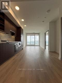 Photo - 27 McMahon Dr Unit 3305