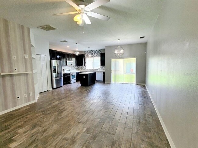 Photo - 17532 Hugh Ln