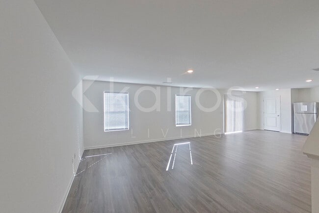 Photo - 112 Flat Rock Ml Trl