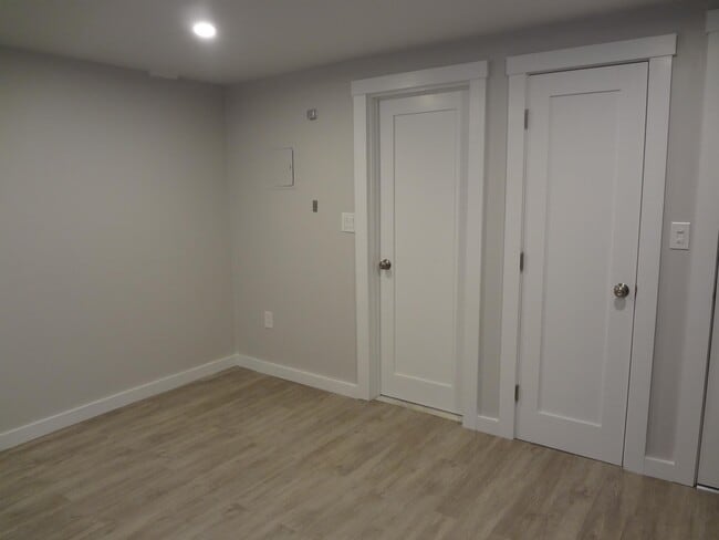 Photo - 15 Seaverns Ave