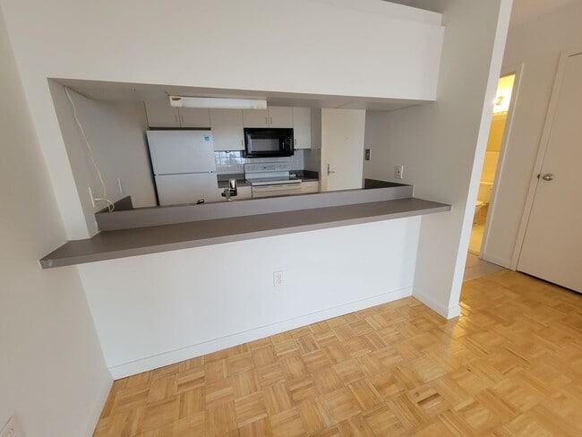 Photo - Studio Available Near North Quincy T With Parking Unit 607