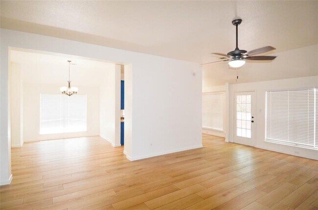 Photo - 506 Pleasant Valley Dr