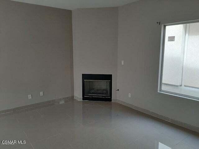 Photo - 7337 Balboa Blvd