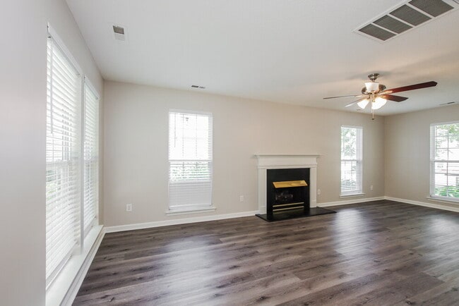 Photo - 1854 Colin Creek Ln