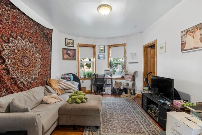 Photo - 72 Empire St Unit #1