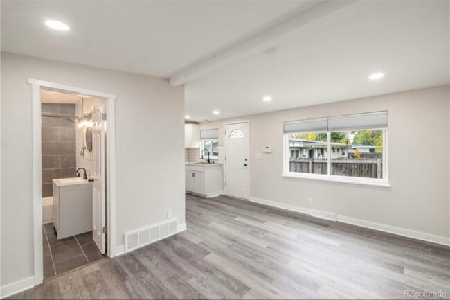 Photo - 7809 Greenleaf Ln