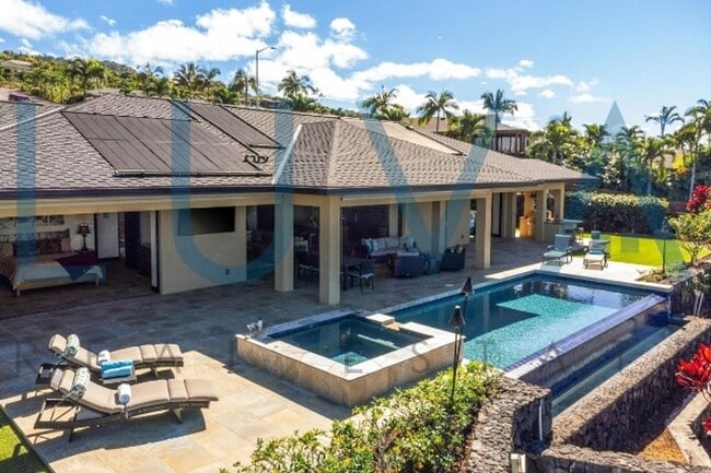 Photo - 4 bedroom 3.5 bathroom home with pool