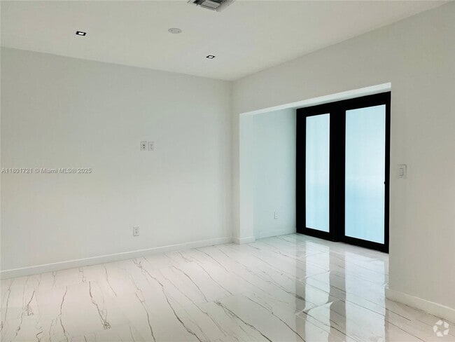 Building Photo - 1155 102nd St Unit 10 Rental